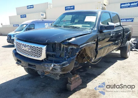 2002 GMC Sierra 2500Hd Sle from USA, damaged, VIN 1GTHK23102F105960